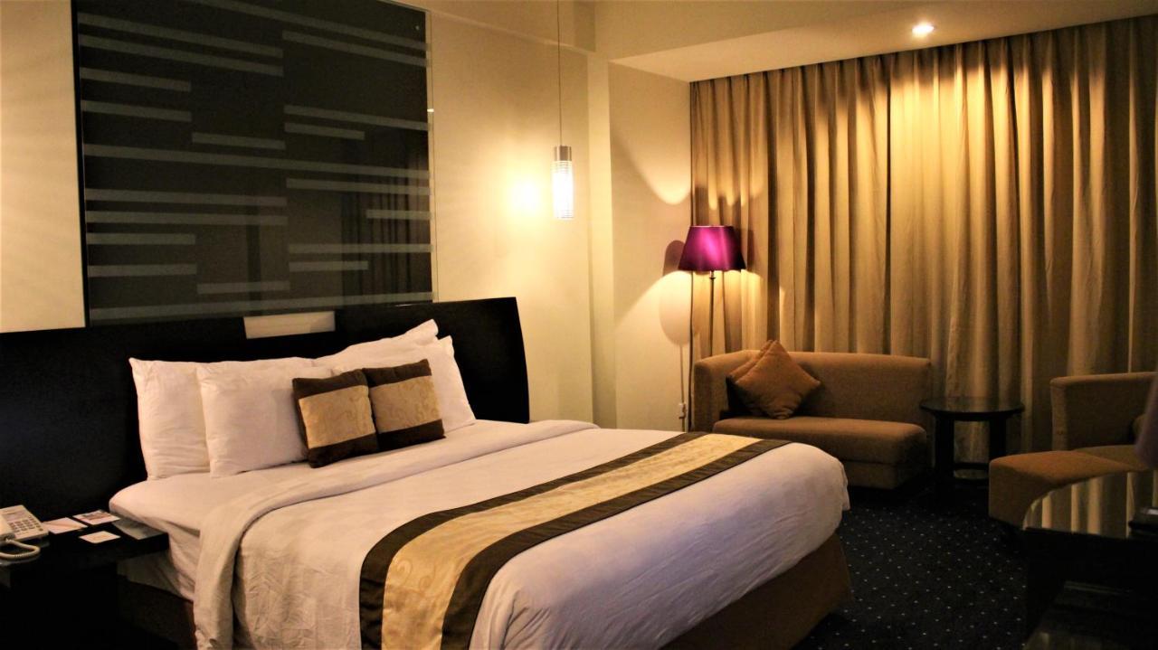 Swiss-Belhotel Silae פאלו מראה חיצוני תמונה