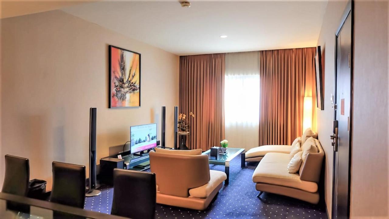 Swiss-Belhotel Silae פאלו מראה חיצוני תמונה