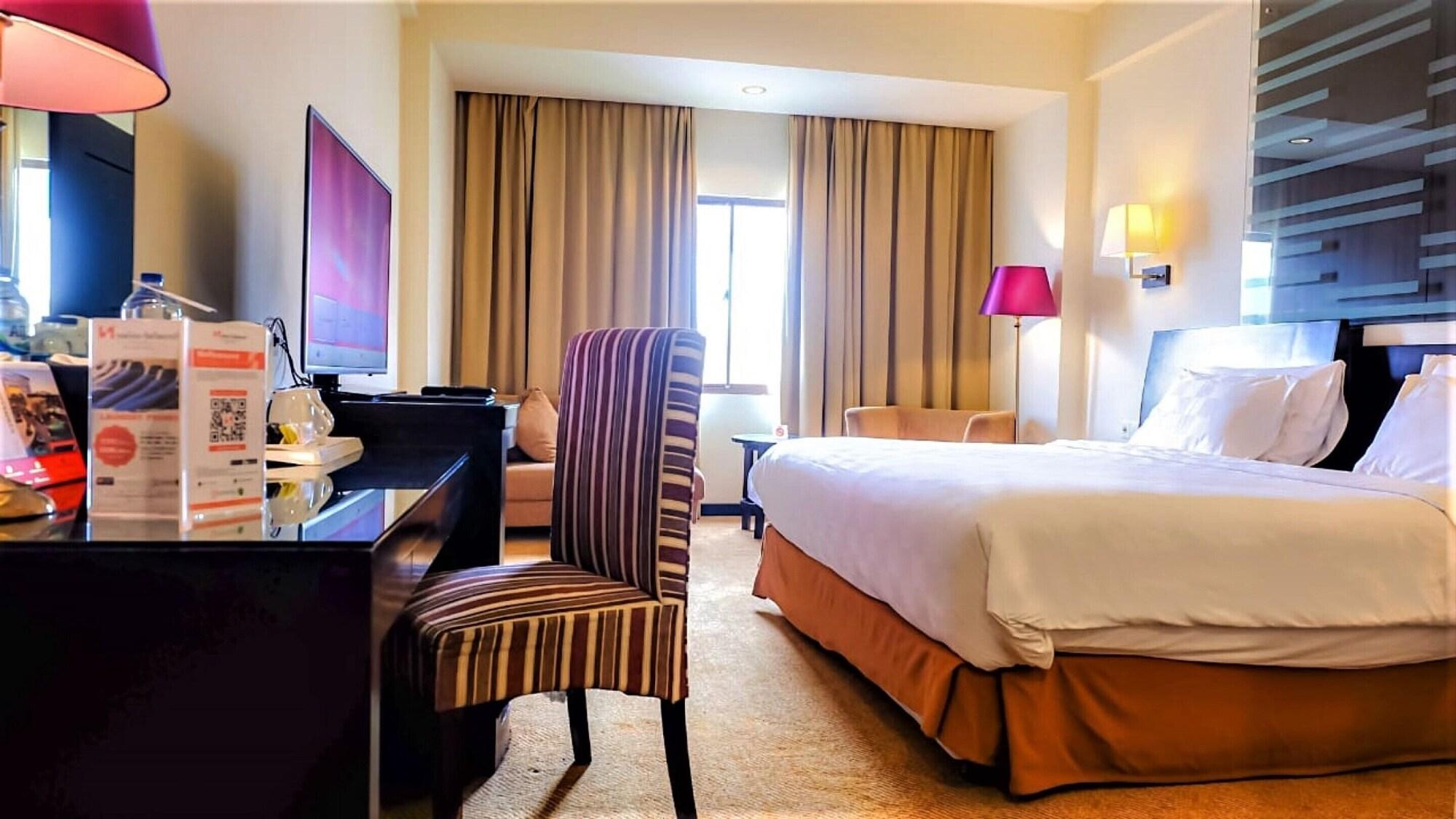 Swiss-Belhotel Silae פאלו מראה חיצוני תמונה