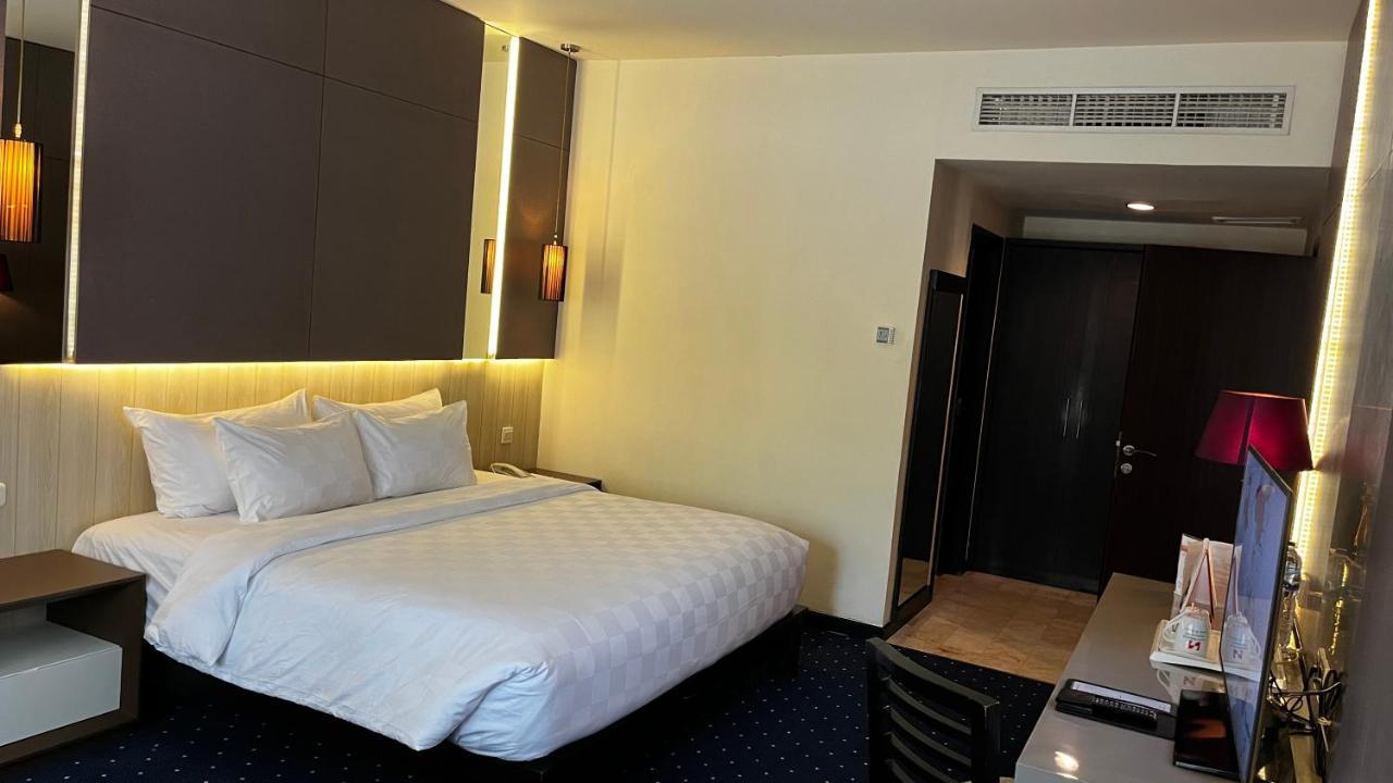 Swiss-Belhotel Silae פאלו מראה חיצוני תמונה