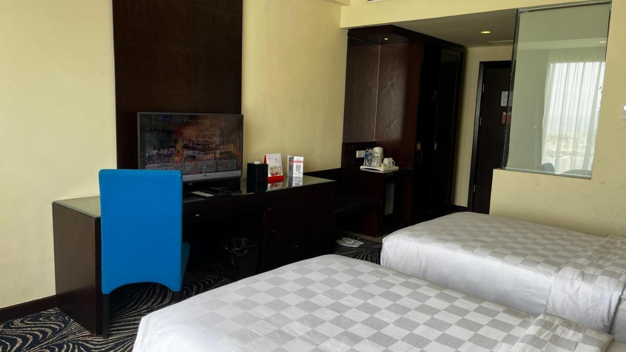 Swiss-Belhotel Silae פאלו מראה חיצוני תמונה