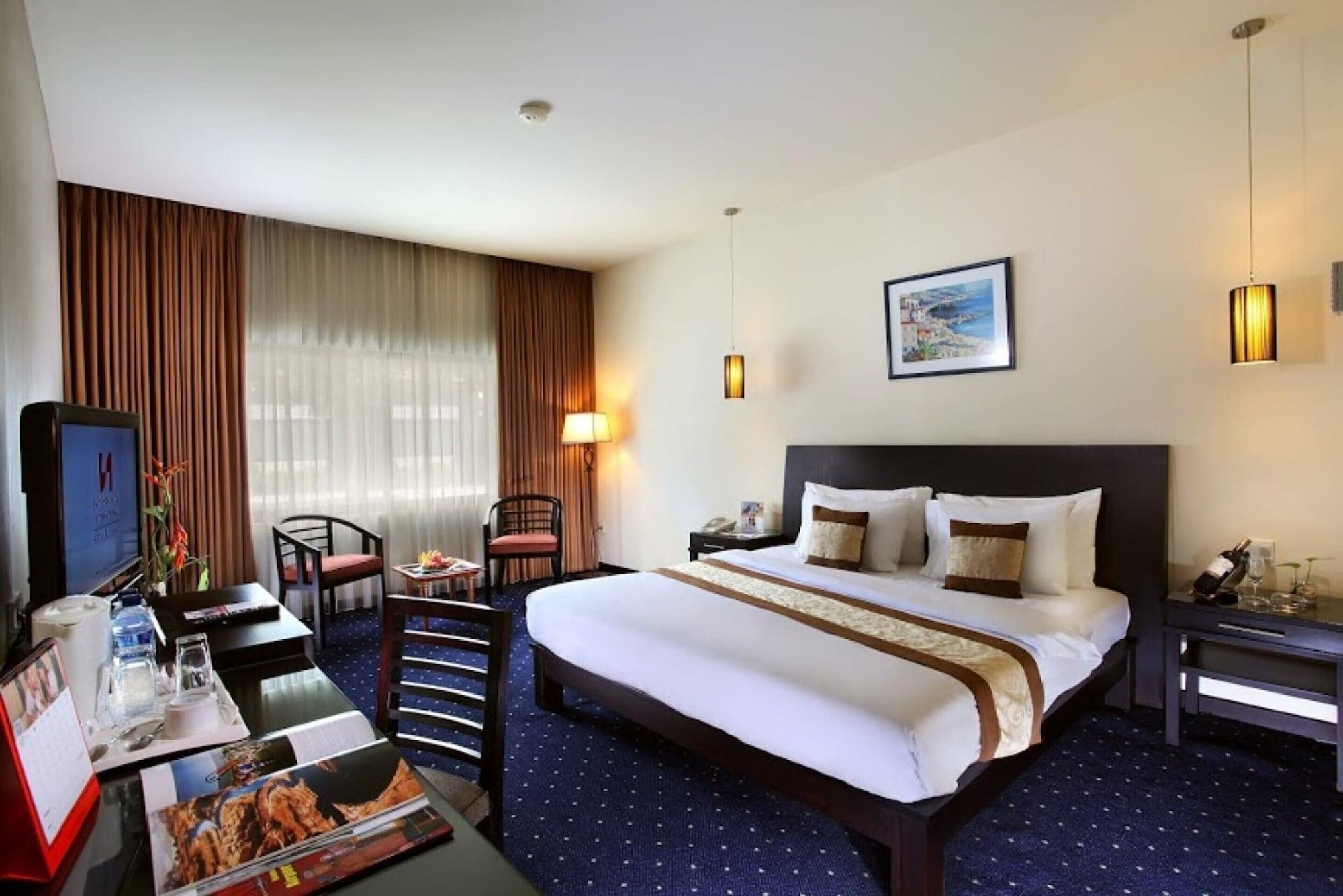 Swiss-Belhotel Silae פאלו מראה חיצוני תמונה