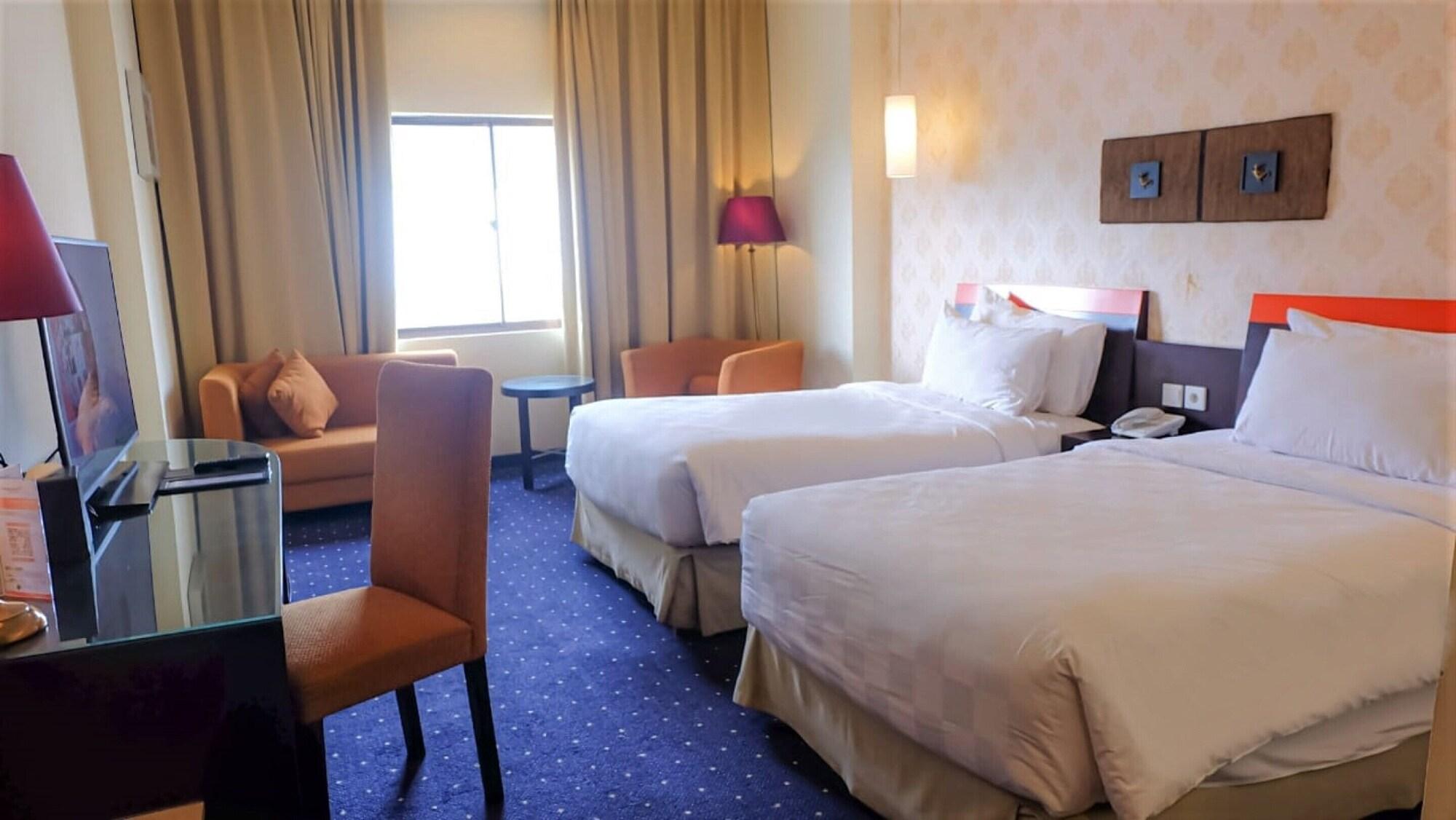 Swiss-Belhotel Silae פאלו מראה חיצוני תמונה