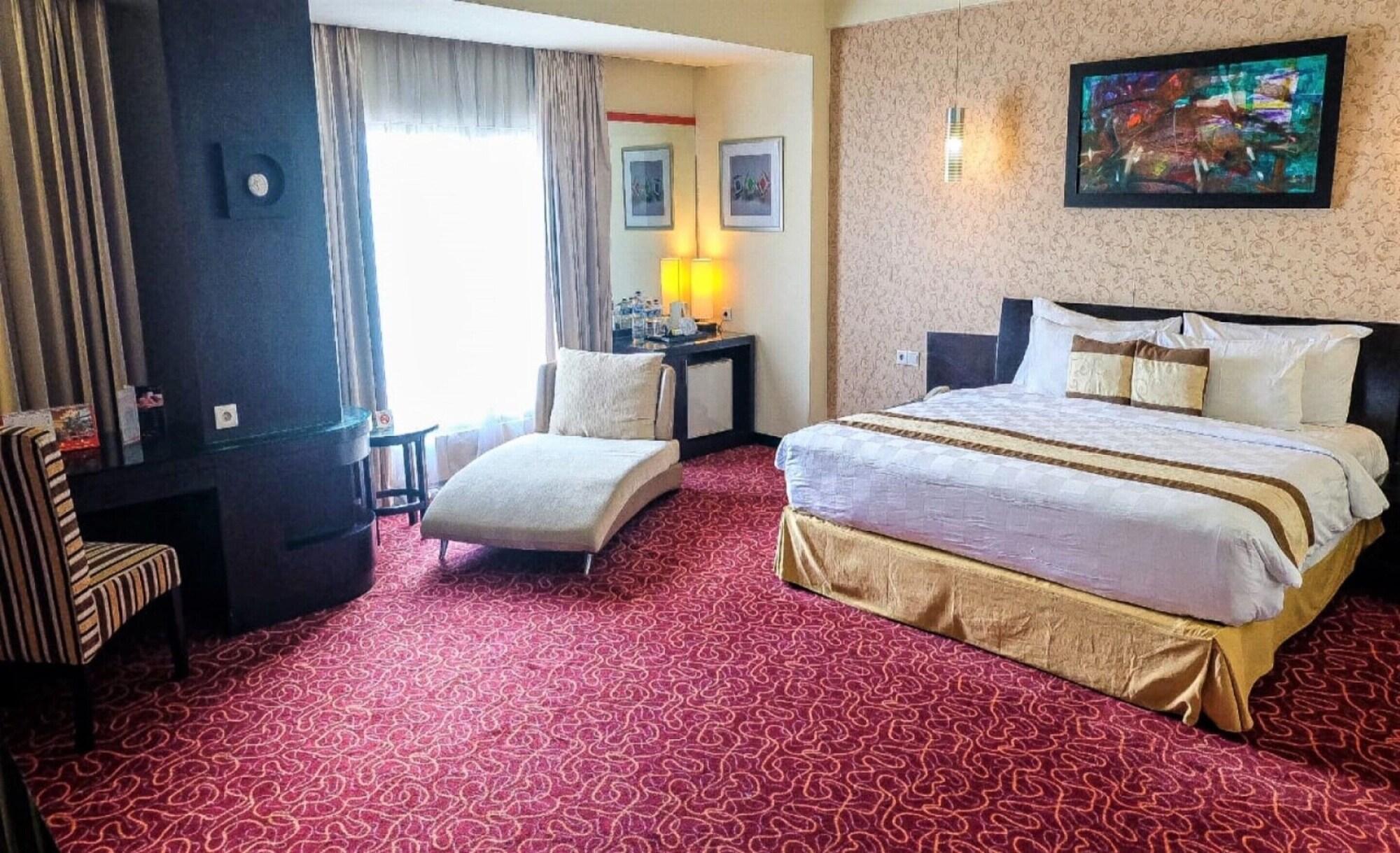 Swiss-Belhotel Silae פאלו מראה חיצוני תמונה